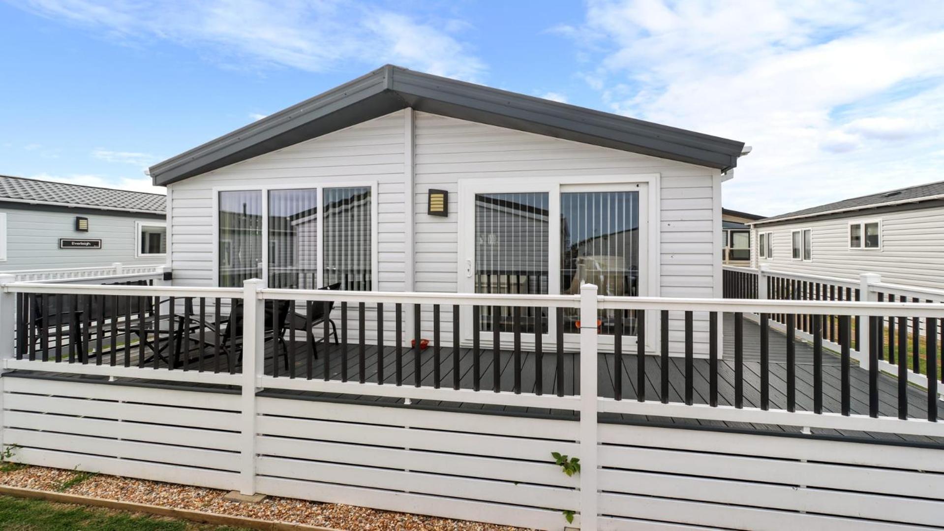 33 Beach Retreat Lodge Pevensey Bay Holiday Park エクステリア 写真