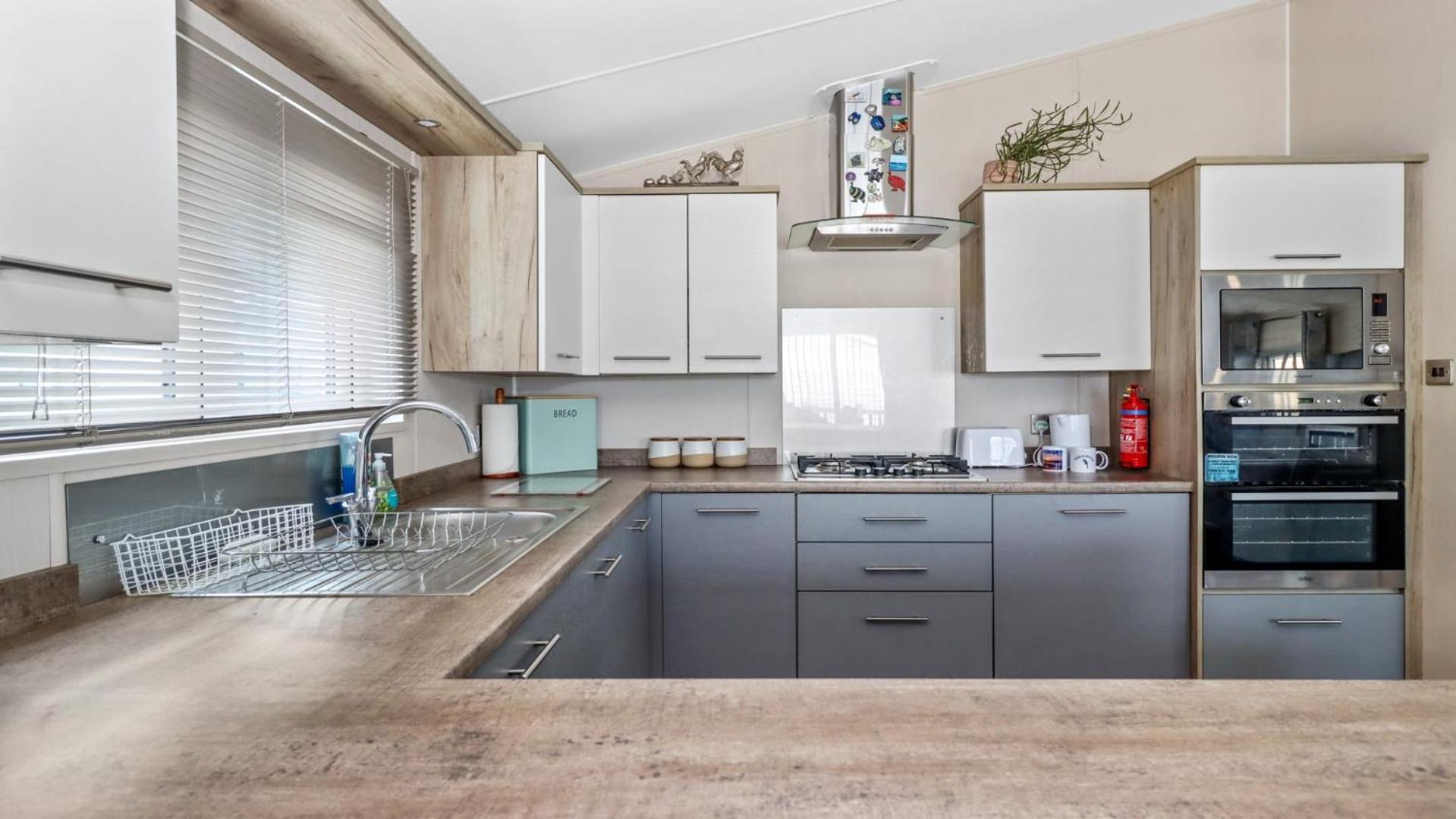 33 Beach Retreat Lodge Pevensey Bay Holiday Park エクステリア 写真