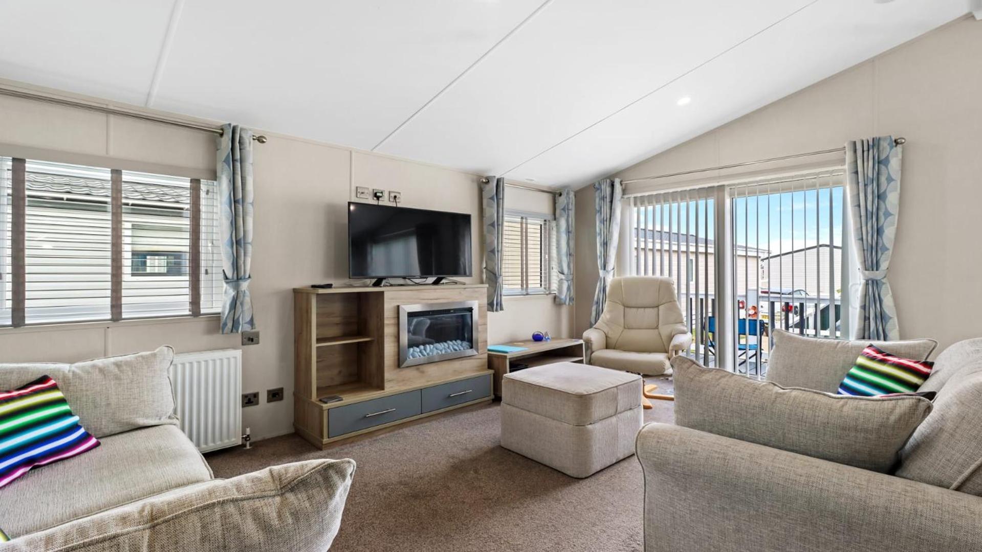 33 Beach Retreat Lodge Pevensey Bay Holiday Park エクステリア 写真