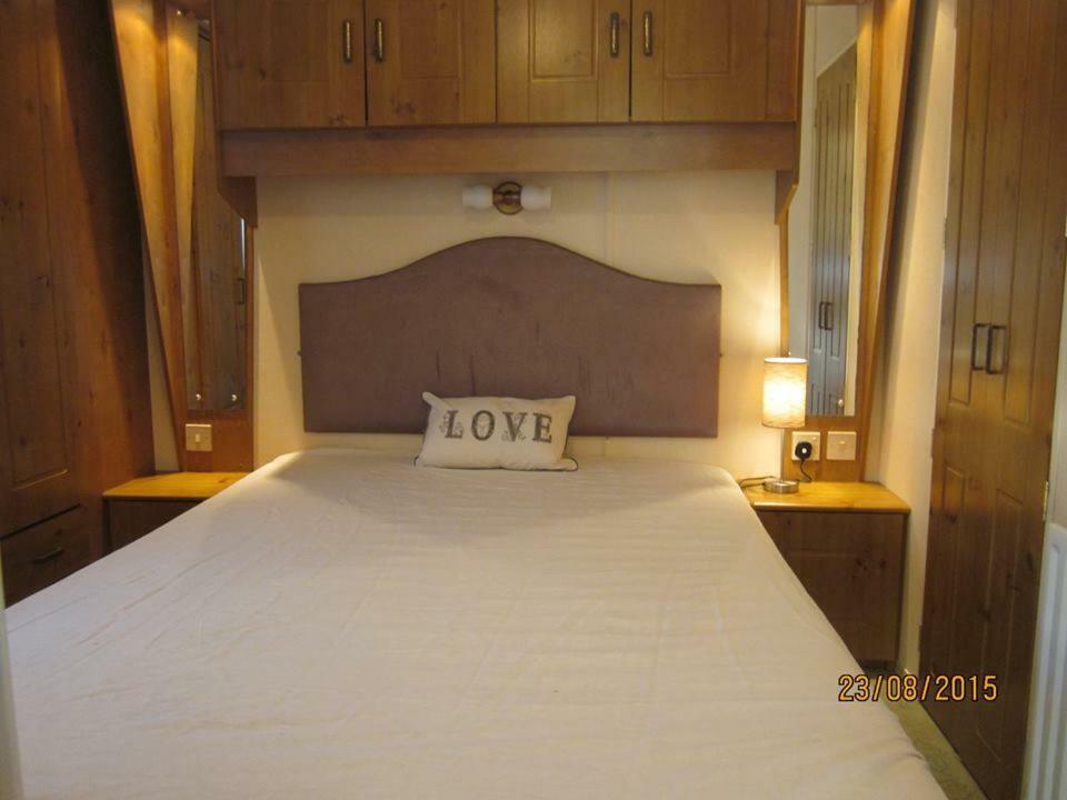 33 Beach Retreat Lodge Pevensey Bay Holiday Park エクステリア 写真