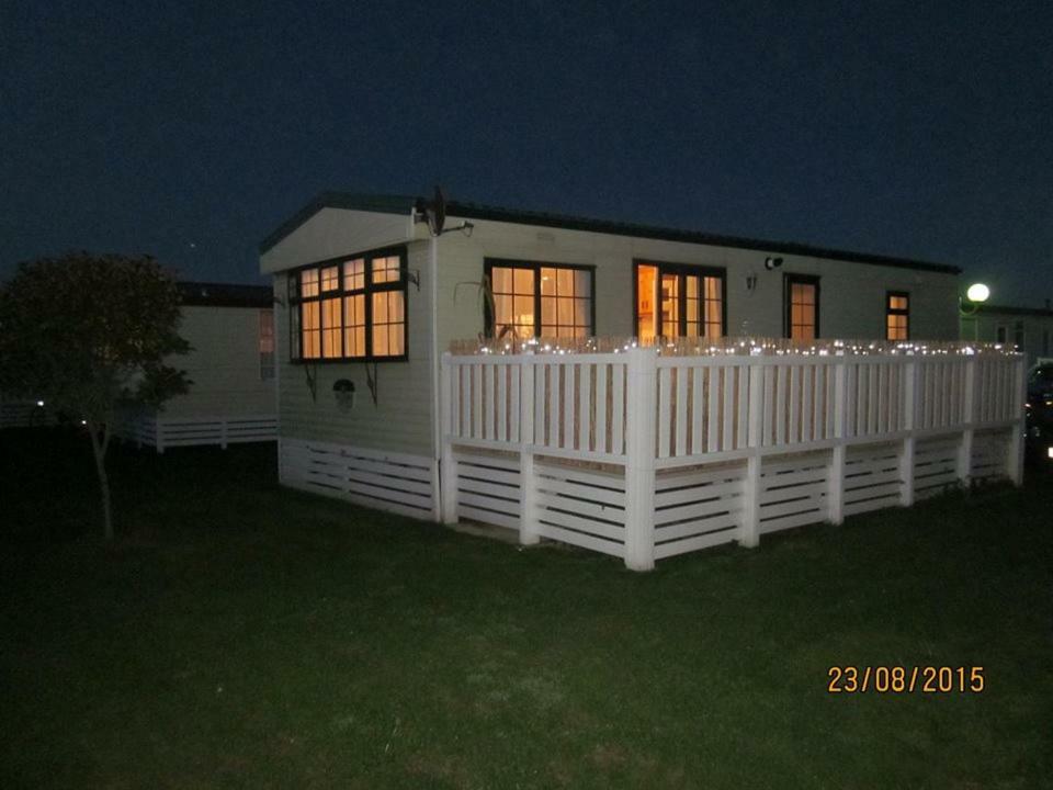 33 Beach Retreat Lodge Pevensey Bay Holiday Park エクステリア 写真