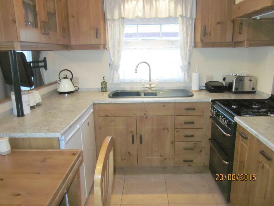 33 Beach Retreat Lodge Pevensey Bay Holiday Park エクステリア 写真
