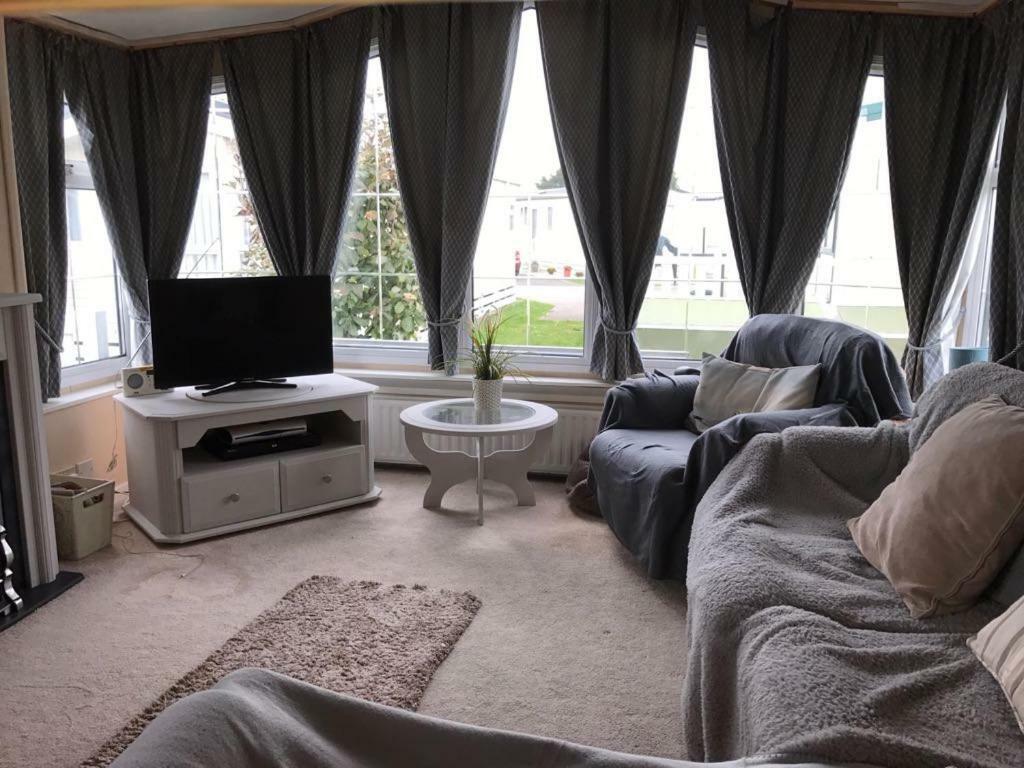 33 Beach Retreat Lodge Pevensey Bay Holiday Park エクステリア 写真