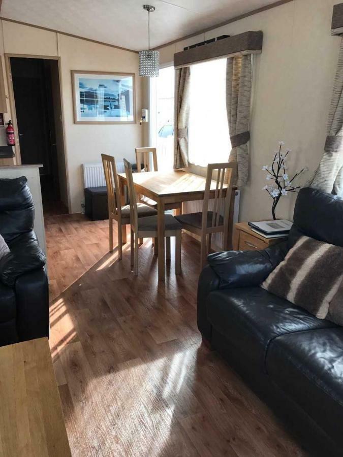 33 Beach Retreat Lodge Pevensey Bay Holiday Park エクステリア 写真