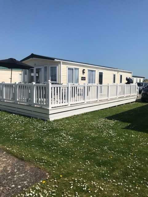 33 Beach Retreat Lodge Pevensey Bay Holiday Park エクステリア 写真